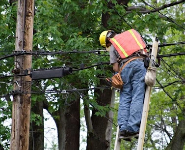 Why Is Rapid Emergency Electrician Response Critical for Commercial Safety?